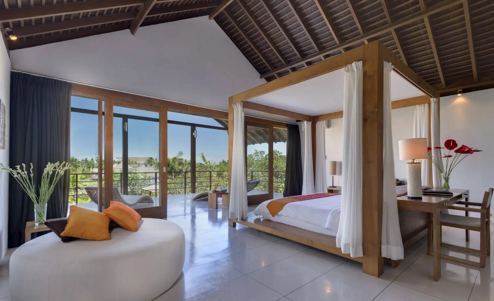 4-Bed 4.5-Bath Villa