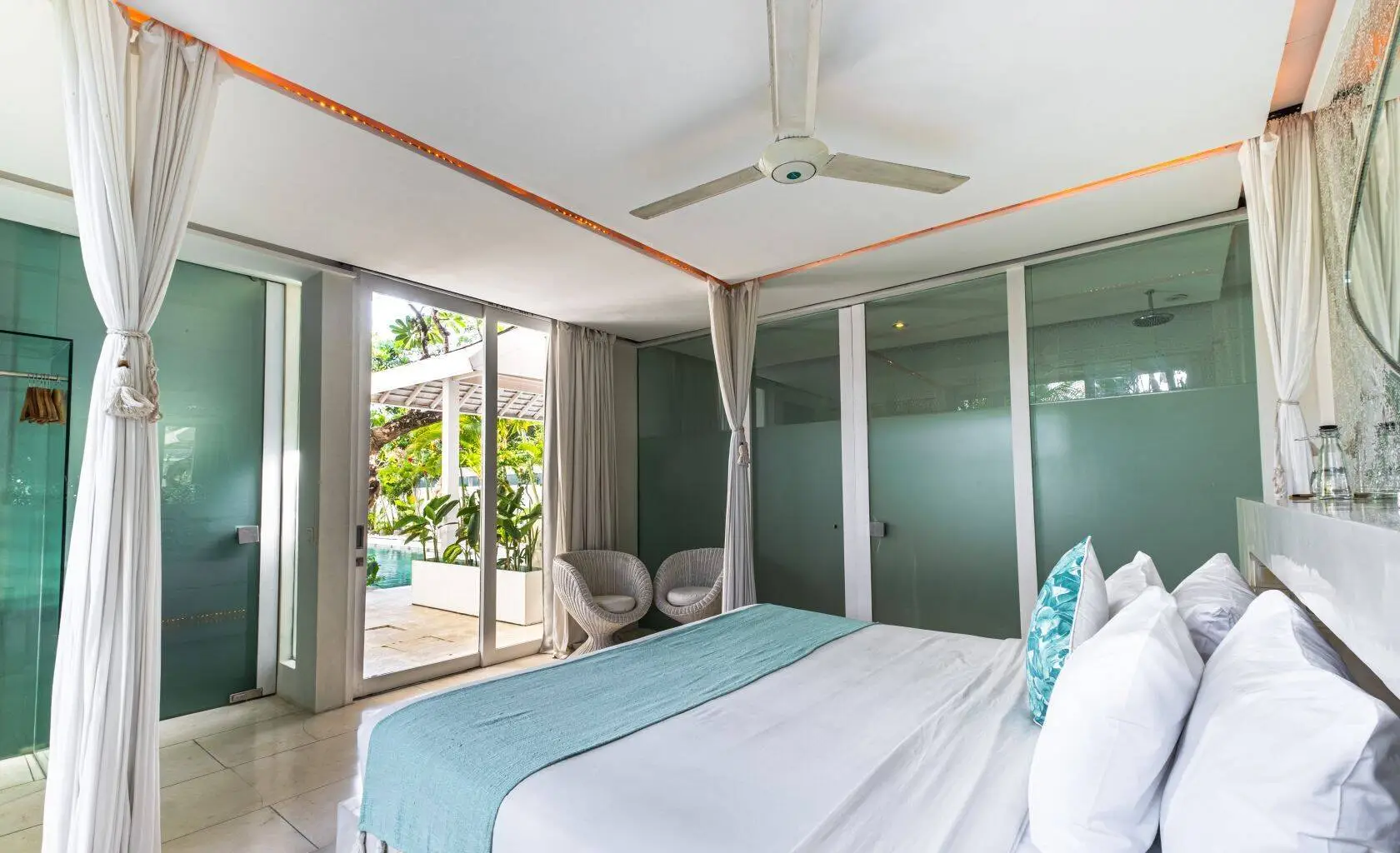 4-Bed 4-Bath Villa