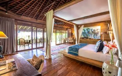 7-Bed 7.5-Bath Villa