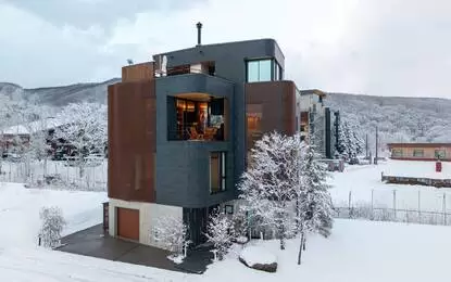 Meigetsu Aki Niseko