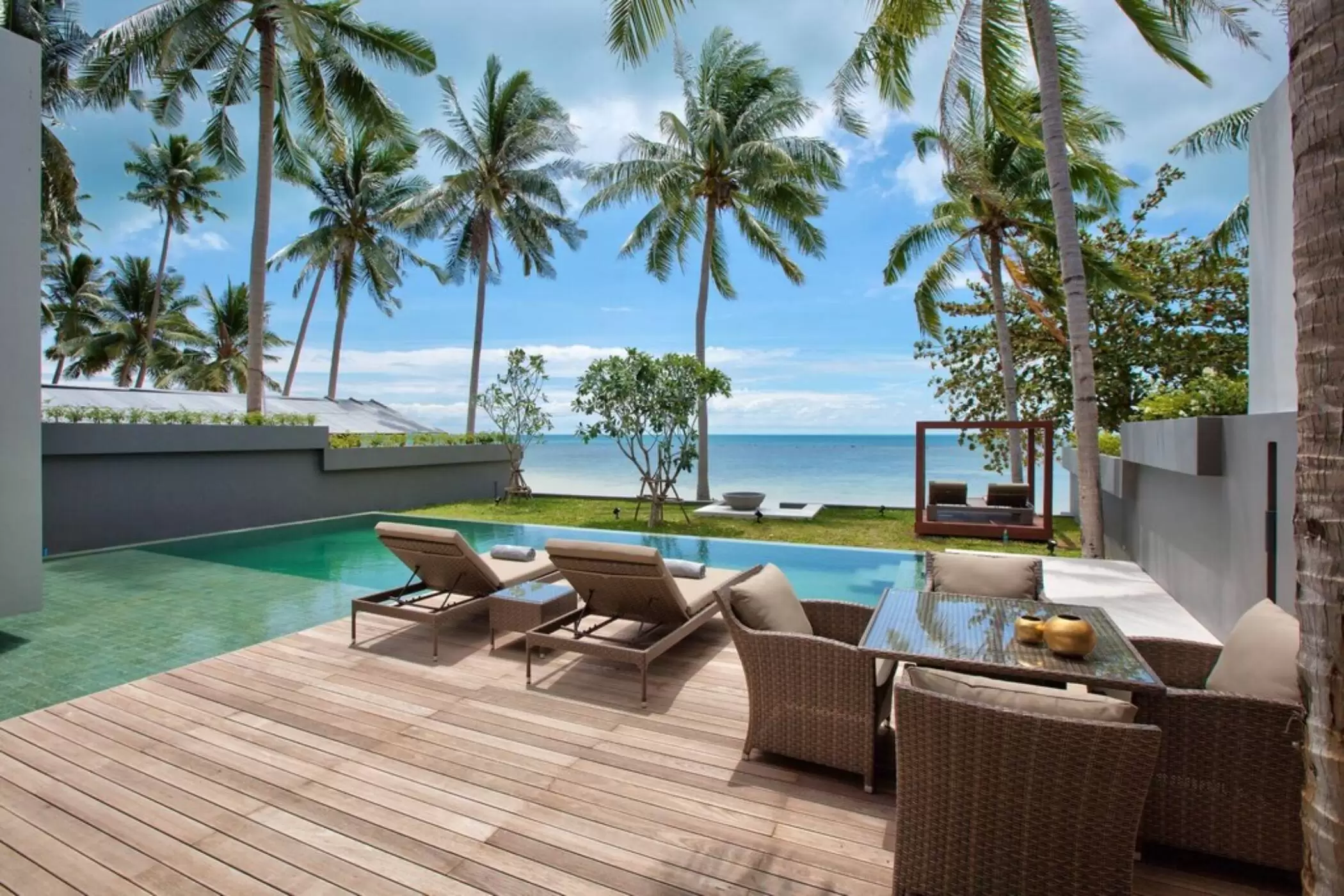 Three-Pavilion Beachfront Villa, Bang Por