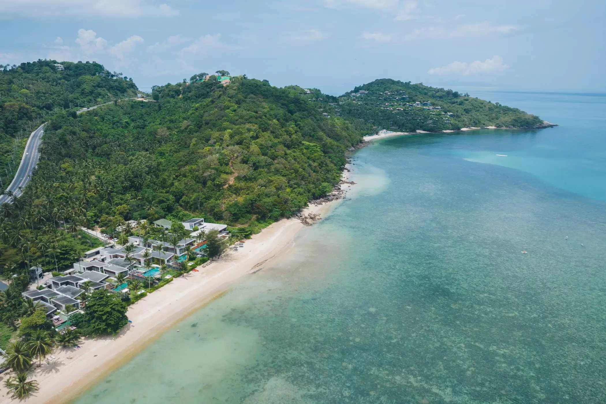 Three-Pavilion Beachfront Villa, Bang Por — view 2
