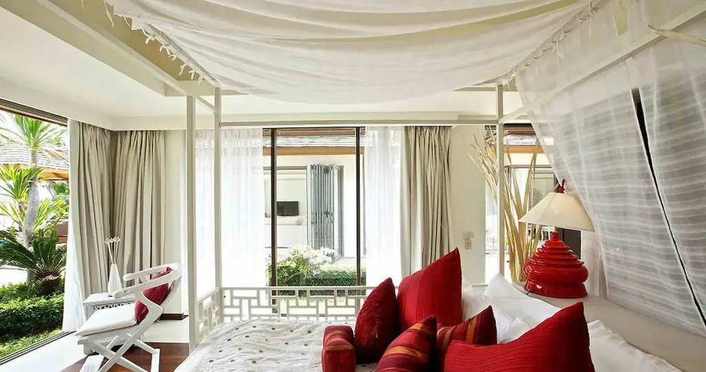 4-Bed 4.5-Bath Villa