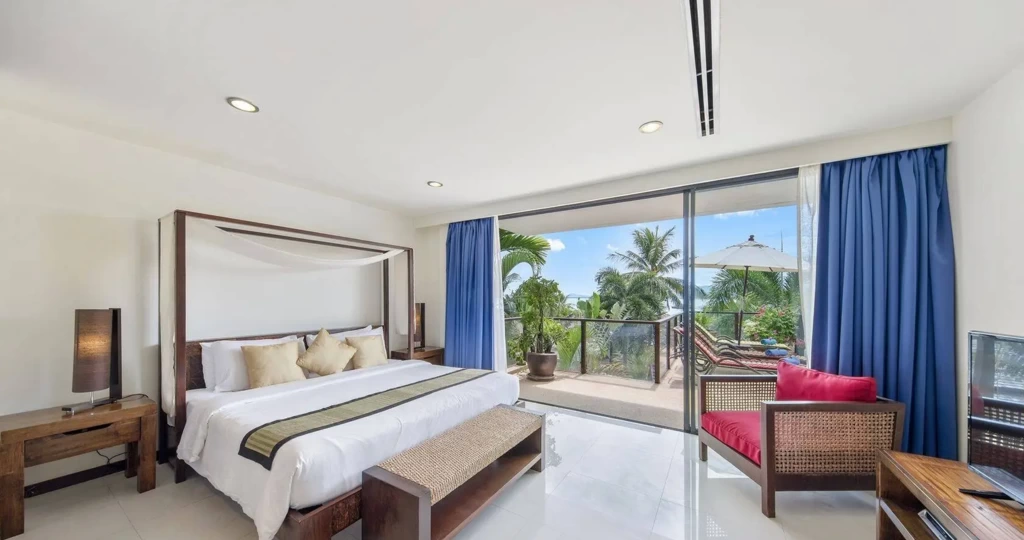 4-Bed 4.5-Bath Villa