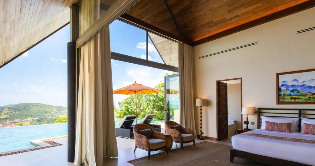 4-Bed 5-Bath Villa