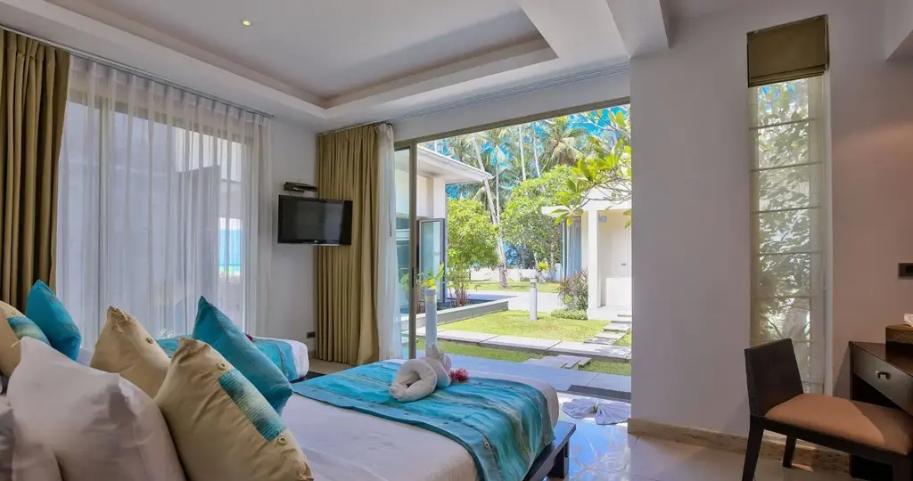 3-Bed 3.5-Bath Villa