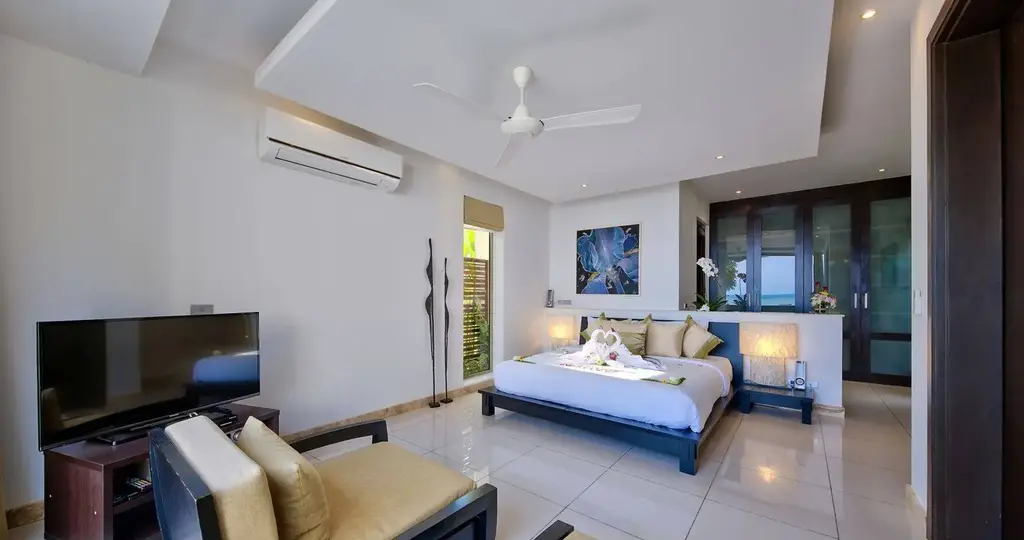 5-Bed 5.5-Bath Villa