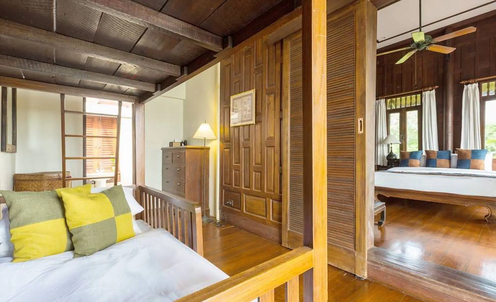 4-Bed + 2-Bunk Rooms 6.5-Bath Villa