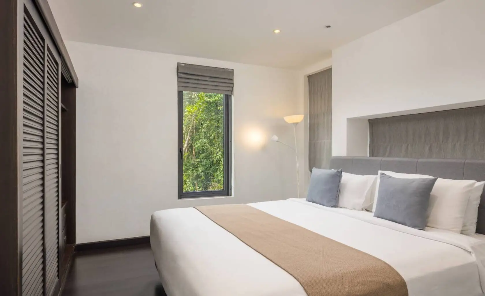 6-Bed + Mezzanine 6-Bath Villa
