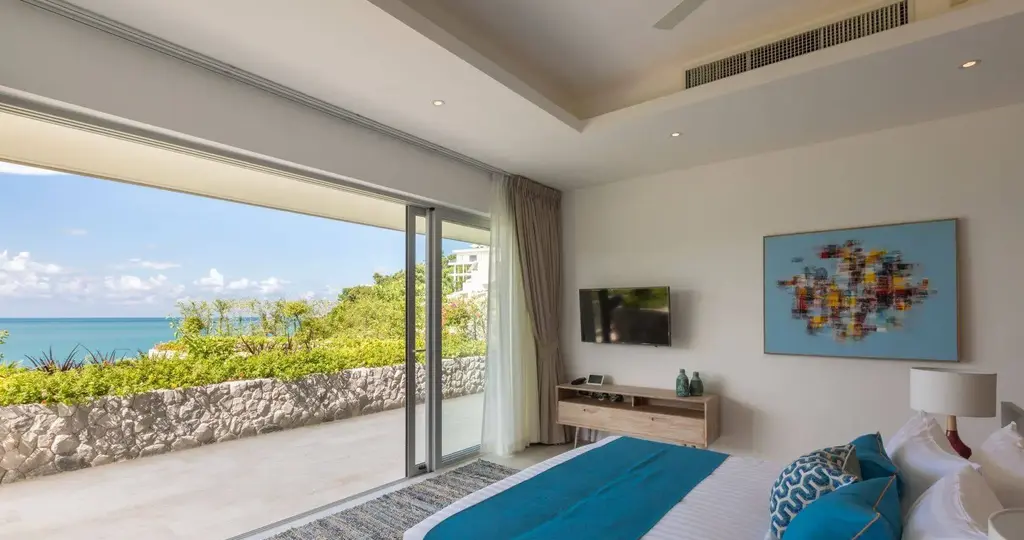 4-Bed 5-Bath Villa